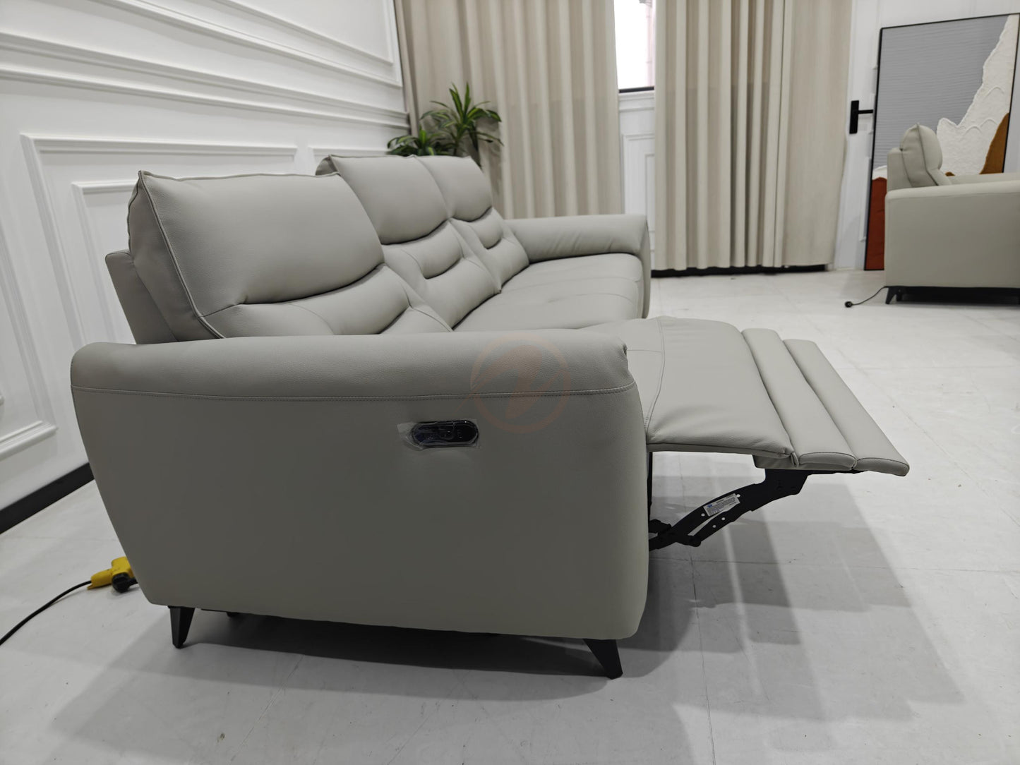 Electric Sofa SEXTUS Genuine Leather Light Grey Right-Side Electric Three-Seater Sofa | 293cm | E008