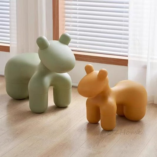 PONY – Trendy Pony-Shaped Stool | Nordic Design | Decorative Accent Piece |PONY-PE