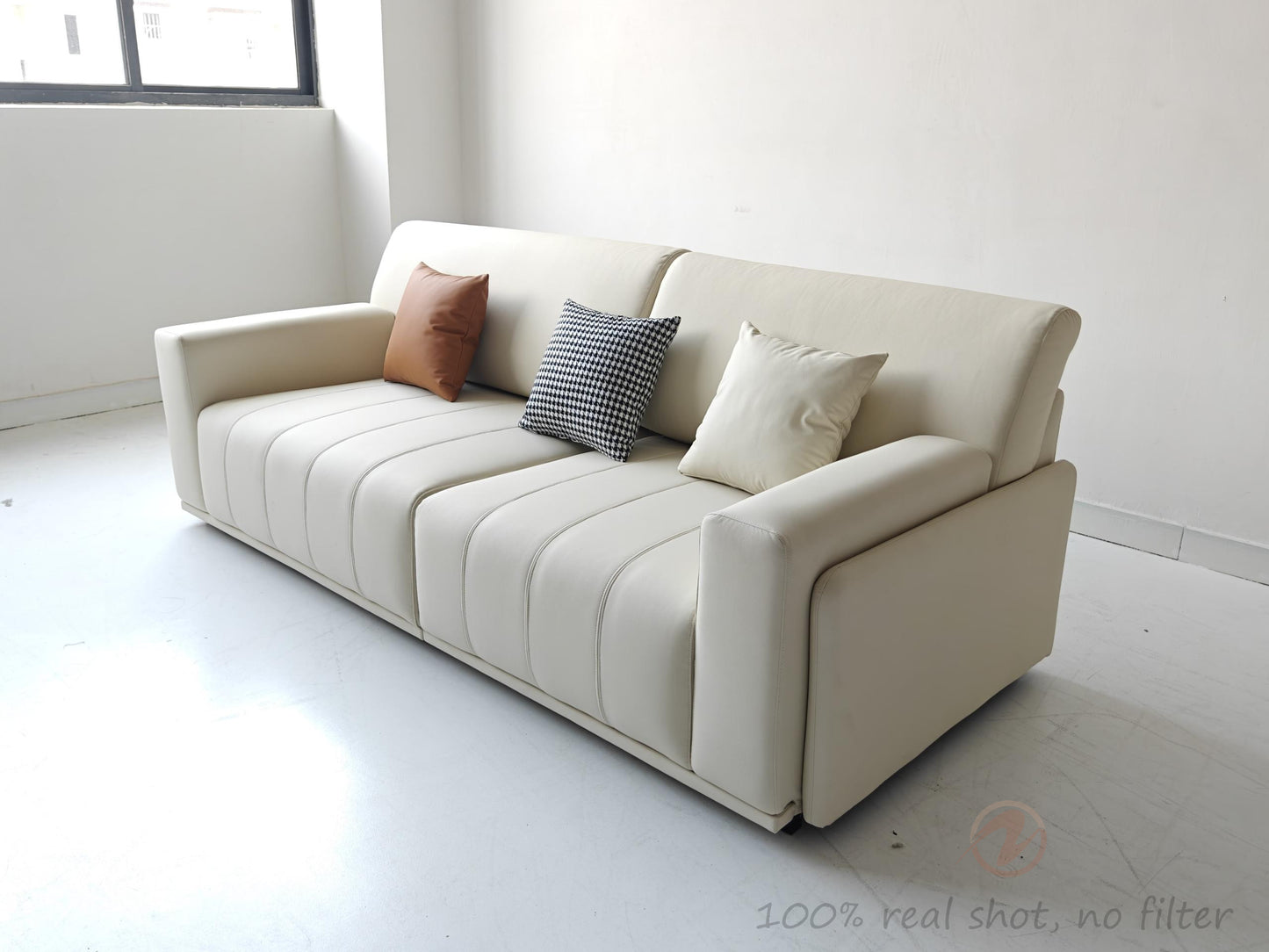 SKANDI Comfort 3-Seater Sofa in Beige Cat-Scratch-Resistant Fabric with Latex Cushioning – 240cm | 1047