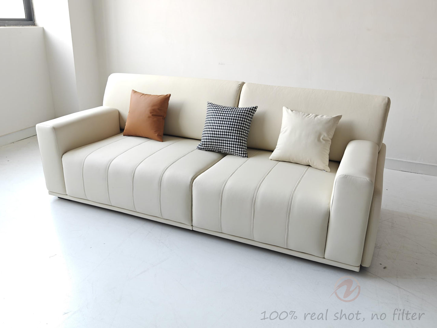 SKANDI Comfort 3-Seater Sofa in Beige Cat-Scratch-Resistant Fabric with Latex Cushioning – 240cm | 1047