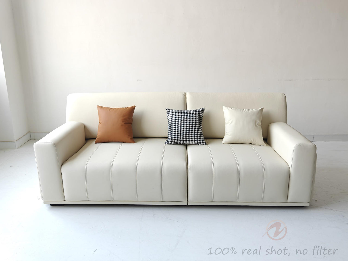 SKANDI Comfort 3-Seater Sofa in Beige Cat-Scratch-Resistant Fabric with Latex Cushioning – 240cm | 1047