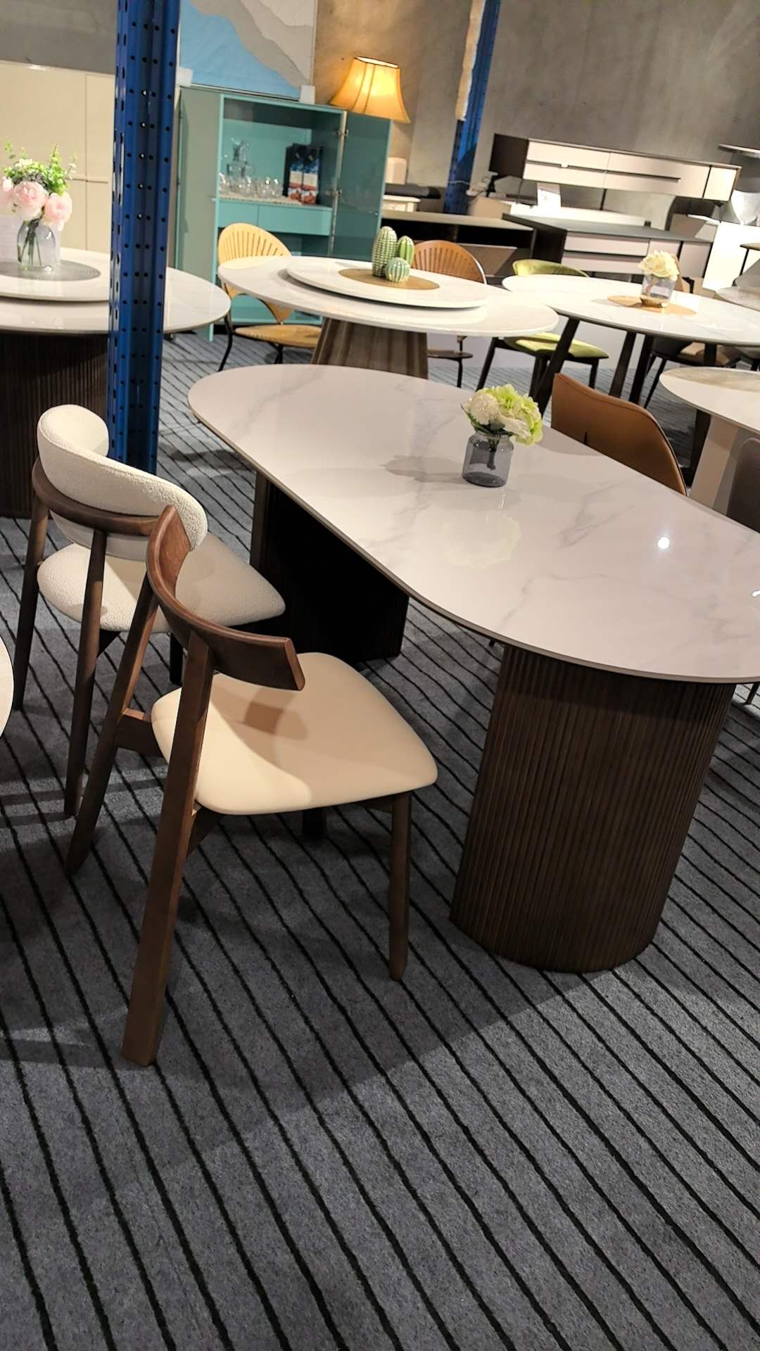 OSLO Oval Dining Table – White Sintered Stone Top & Walnut Solid Wood Base