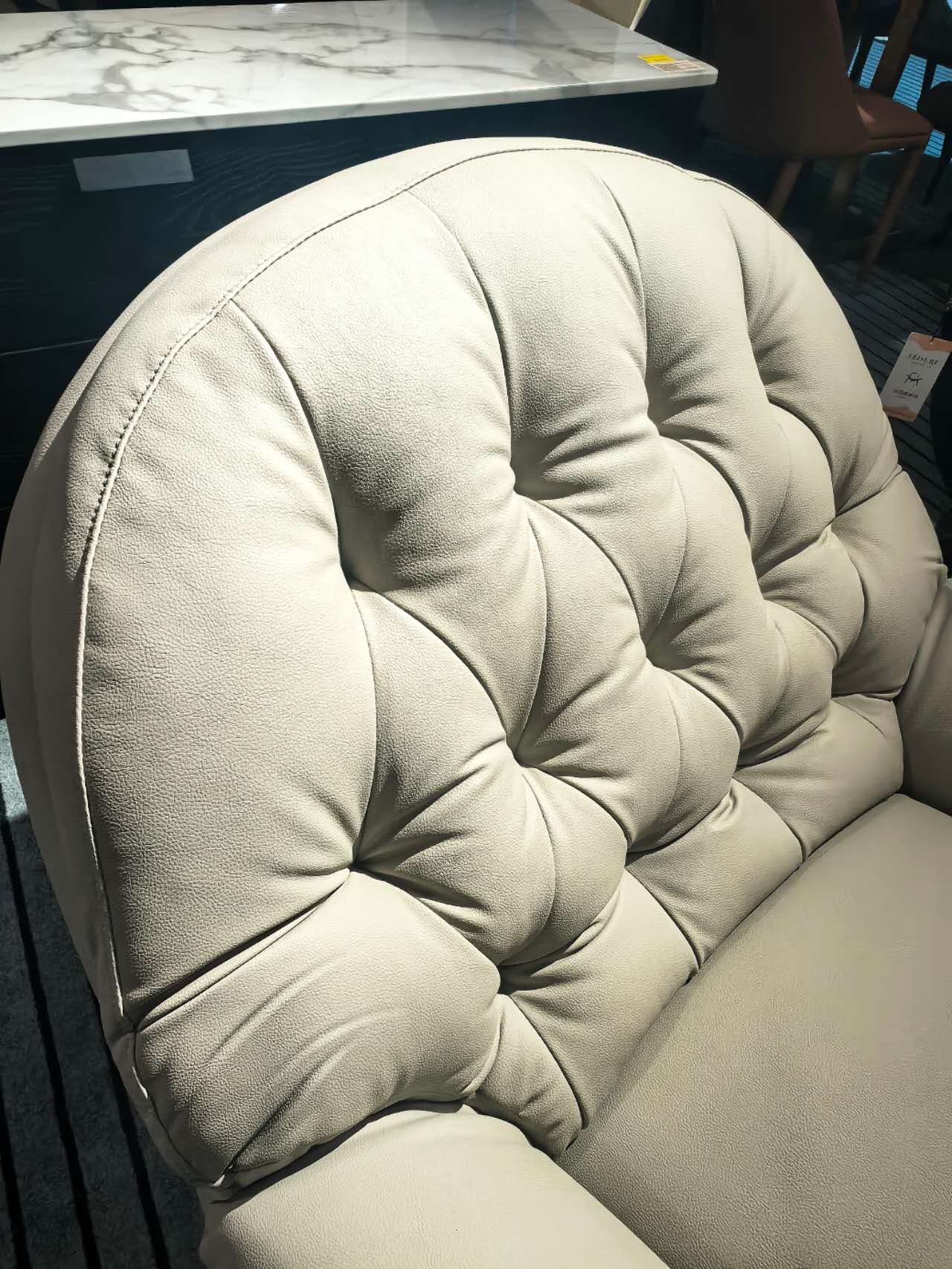 【Pre-Order】 Warm Beige & Grey Cat-Scratch Fabric Manual Recliner Chair with Footrest