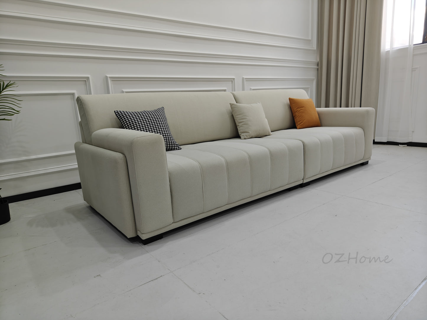 SKANDI Comfort 3-Seater Sofa in Beige Cat-Scratch-Resistant Fabric with Latex Cushioning – 240cm | 1047