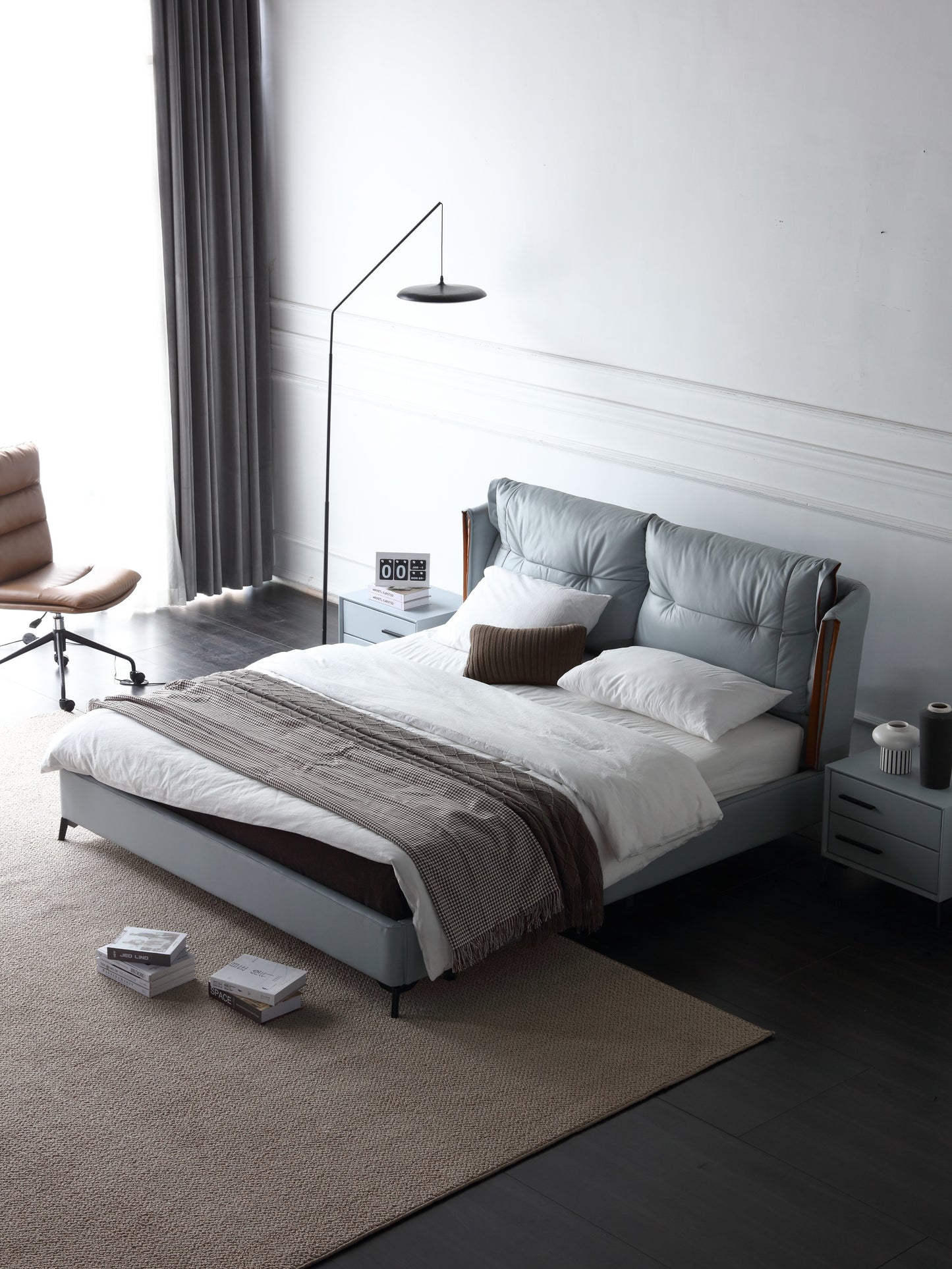 TOBIAS Luxurious Leather Bed Frame/Premium calf leather/Carbon steel legs/King/Queen