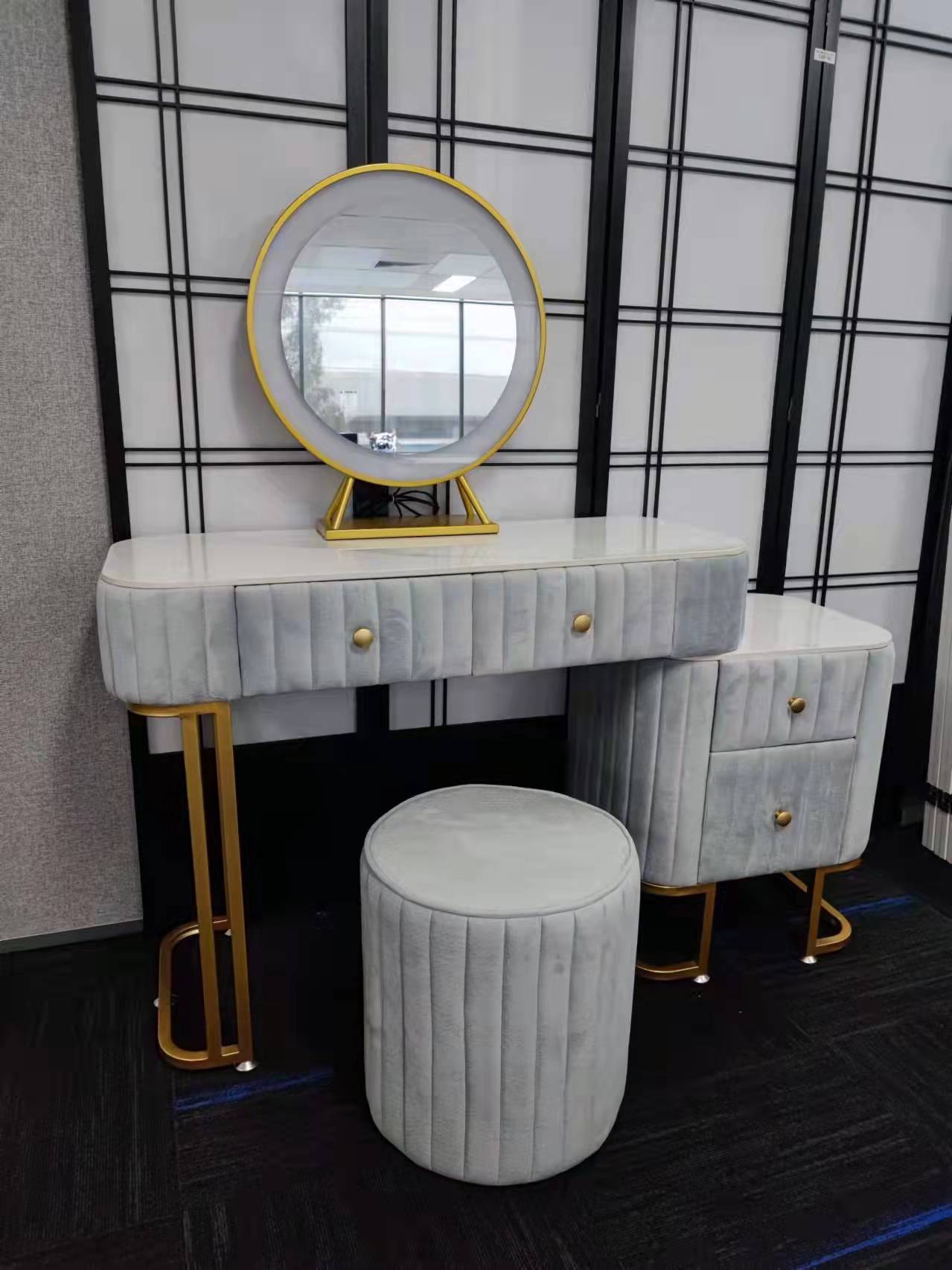 LED Luminous Vanity Velvet Table and Stool Set Makeup Dressing Table Sintered Stone Top