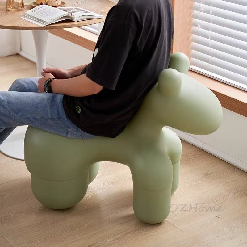 PONY – Trendy Pony-Shaped Stool | Nordic Design | Decorative Accent Piece |PONY-PE