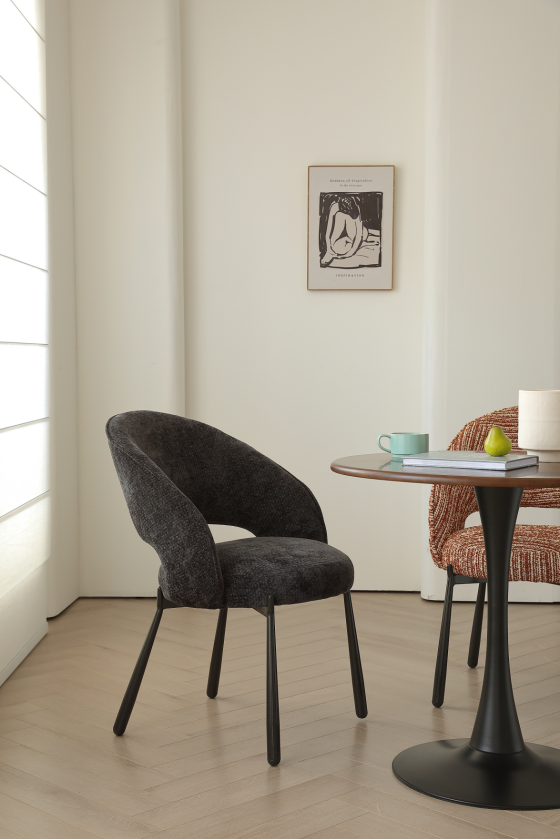 AIVIS Luxury Leather Curved Dining Chair – Black | Custom Colors | 4121
