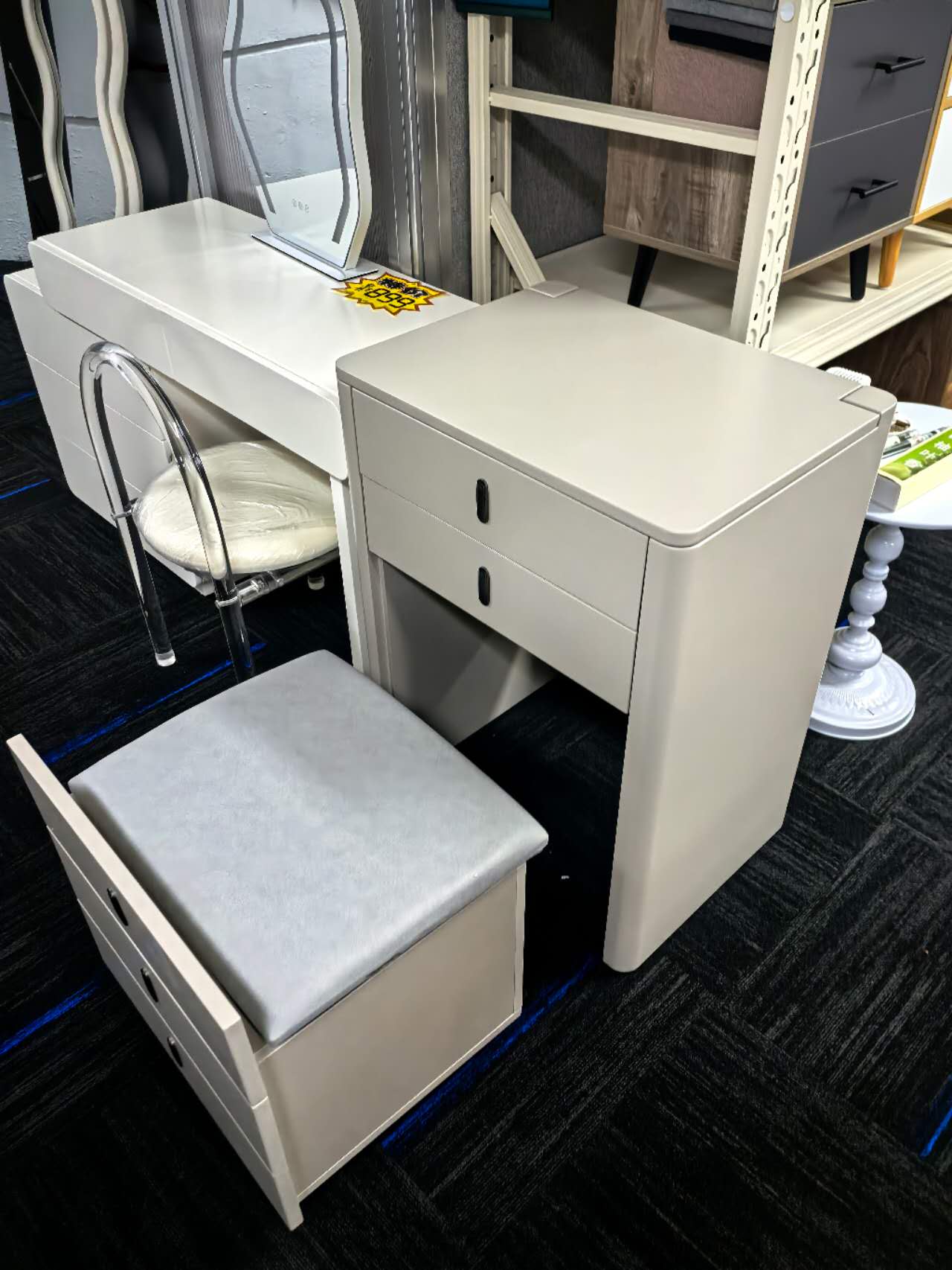 TORINO Flip-Top Vanity Cabinet with Hidden Mirror & Storage | Modern Makeup Vanity Desk 6062