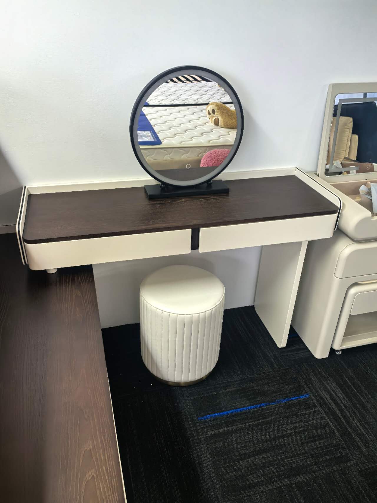 VELORA Italian Luxury Vanity Table with 6-Drawer Storage Cabinet | Modern Makeup Desk
